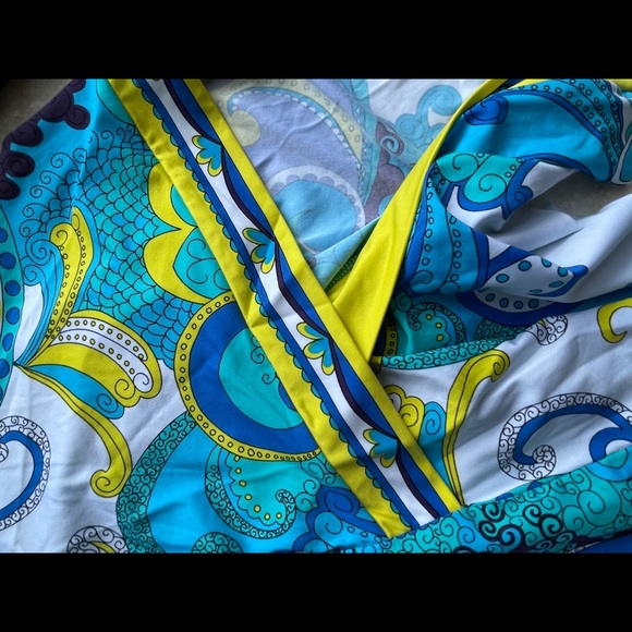 Floral Tunic - Picture 2 of 5